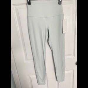 BRAND NEW ALIGNS WITH TAG!!!!!!